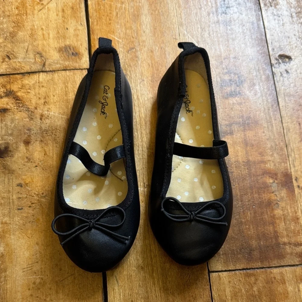 Cat & Jack Black ballet flats dress shoes with Bow size 9 toddler girl tan